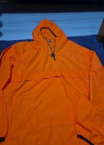 Turuncu Kapüşonlu  Yağmurluk - Görsel 2