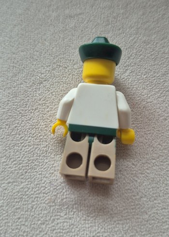 Yeşil Şapkalı Lego Figürü - Görsel 2