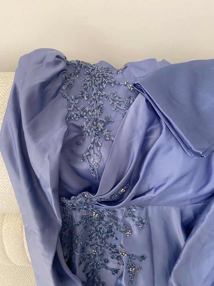 Mor İşlemeli Uzun Kollu Abiye Elbise - Görsel 3