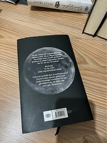 Beden siyah kuğu ciltli kitap
