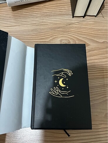 siyah kuğu 2 ruh kadehi ciltli kitap