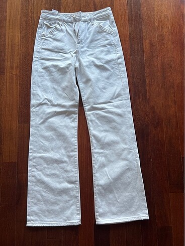 Mavi beyaz jean pantolon
