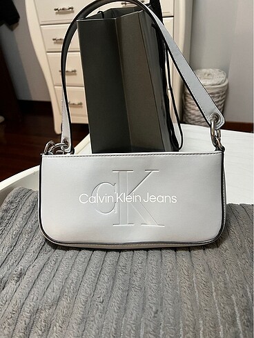 Beden mavi Renk Calvin klein çanta
