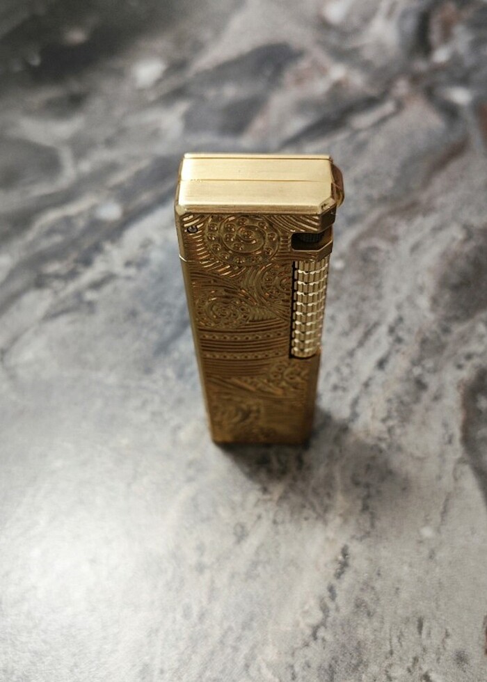 Orjinal altın rengi çakmak - Görsel 2