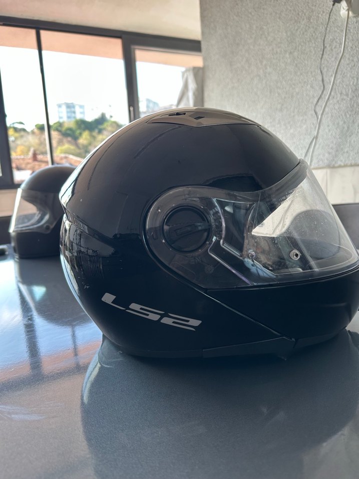LS2 kask temiz yeni gibi - Görsel 2