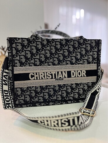 A kalite Dior çantamız