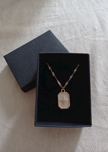 mineli gold kolye