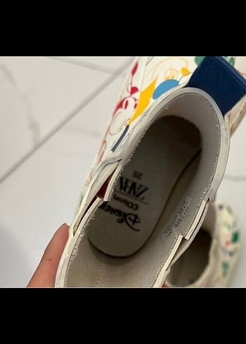 25 Beden Zara yağmur çizmesi