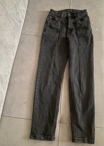 Siyah Beli Kemerli Midi Kadın Kot Pantolon
