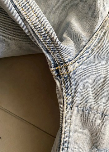 Pull and Bear Gri Yırtık Bol Kesim Denim Kadın Jean