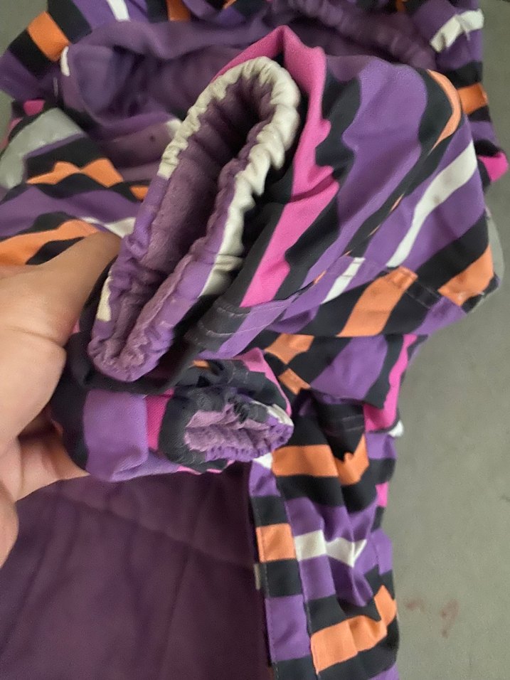 Koyu Mor Bağlamalı Desenli Bebek Tulumu - Görsel 3