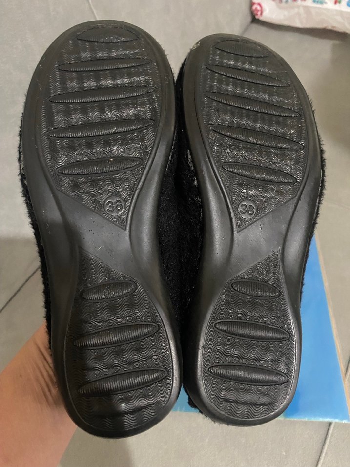 Kız Çocuk Siyah Lastikli Babet Ayakkabı - Görsel 2