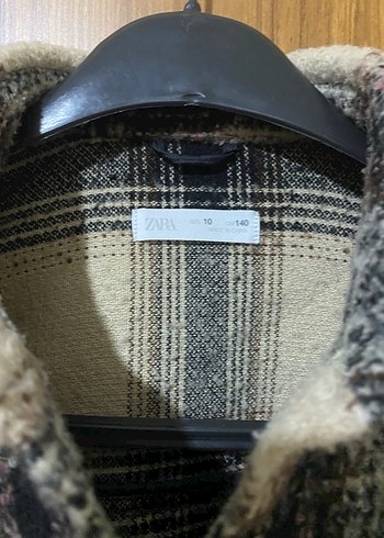 Düğmeli Kahverengi Ekose Yün Gömlek - Görsel 2