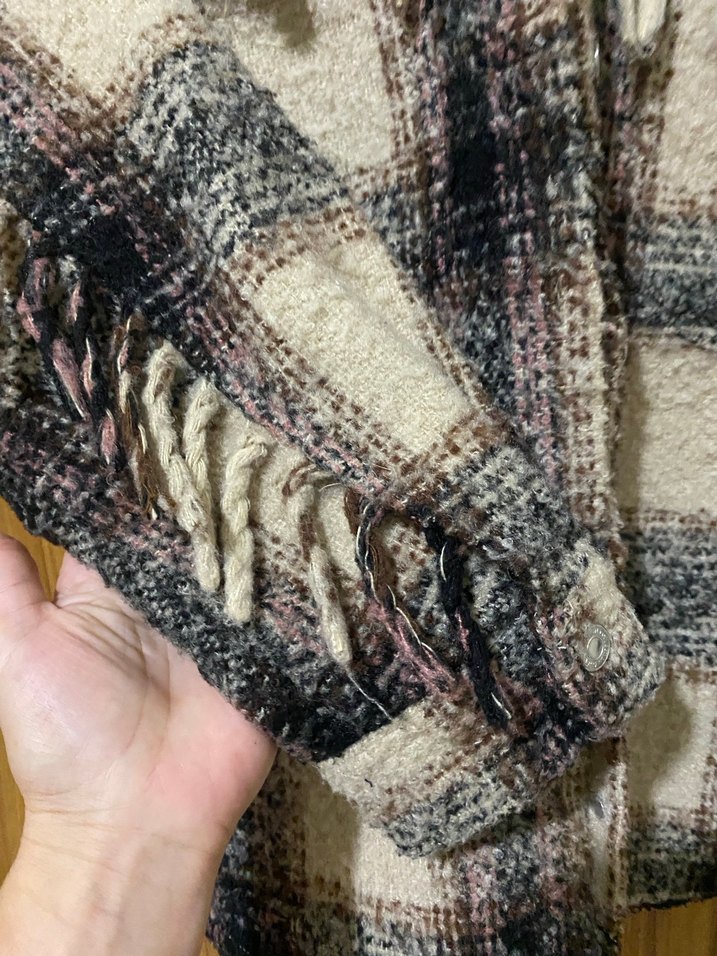 Düğmeli Kahverengi Ekose Yün Gömlek - Görsel 5