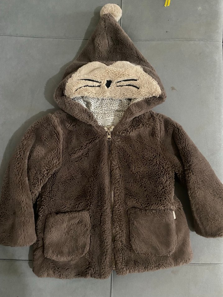 Kız Çocuk Kahverengi Kapüşonlu Peluş Ceket - Görsel 2