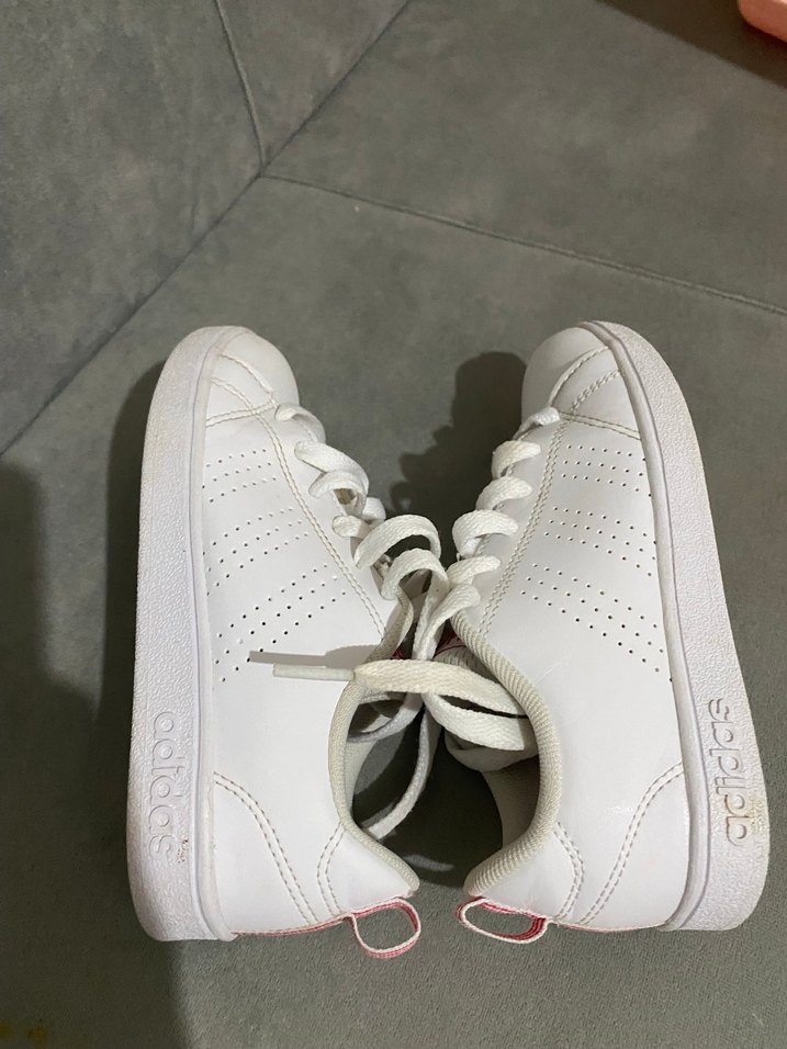 Beyaz Adidas Spor Ayakkabı - Görsel 5