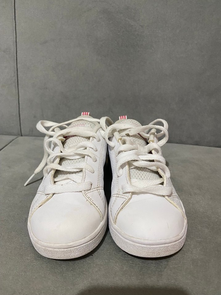 Beyaz Adidas Spor Ayakkabı - Görsel 2