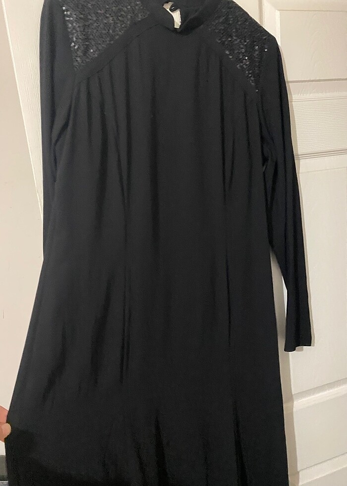 Siyah elbise - Görsel 2