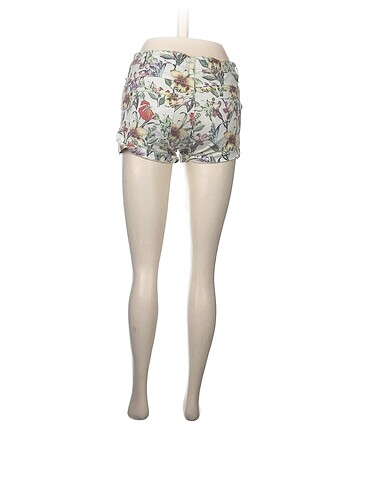 36 Beden Stradivarius Mini Şort %70 İndirimli.
