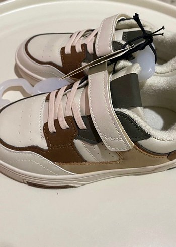 Çocuk Kahverengi Bağcıklı Spor Ayakkabı - Görsel 4