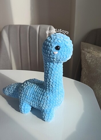 Dinazor amigurumi peluş 