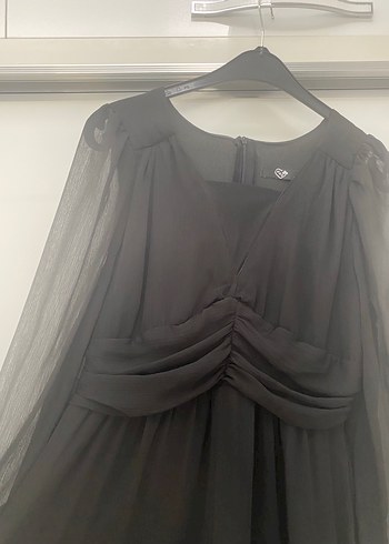 42 Beden V Yaka Drapeli Uzun Siyah Gotik Elbise