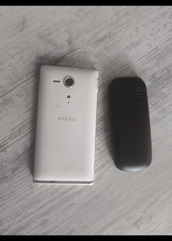Sony Xperia C5303 & Samsung BB