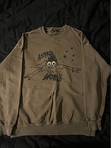 Sweatshirt