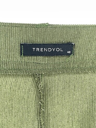 40 Beden çeşitli Renk Trendyol & Milla Kumaş Pantolon %70 İndirimli.