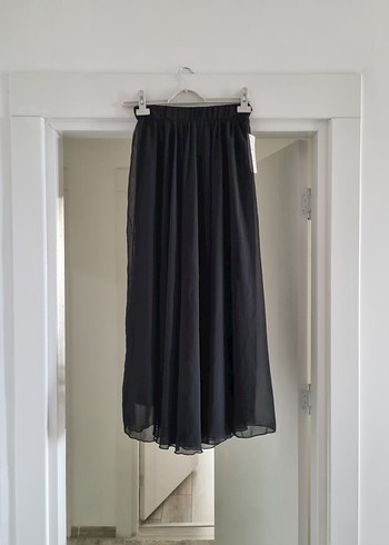 Siyah Pilili Uzun Kadın Etek - Görsel 3