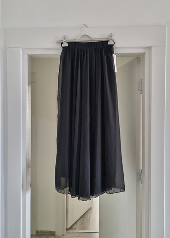 Siyah Pilili Uzun Kadın Etek - Görsel 2