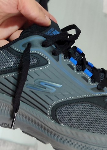 Skechers Gorun Siyah Gri Erkek Kosu Ve Yuruyus Ayakkabisi