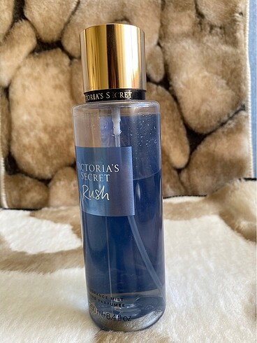Victoria secret rush vücut spreyi