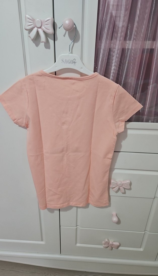 Kız Çocuk Pembe Kelebek Baskılı Kemerli Tişört - Görsel 3