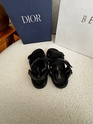 39 Beden Dior sandalet