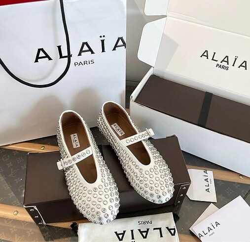 Alaia babet