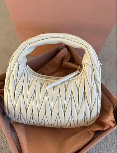 Miu Miu Miu miu Hobo