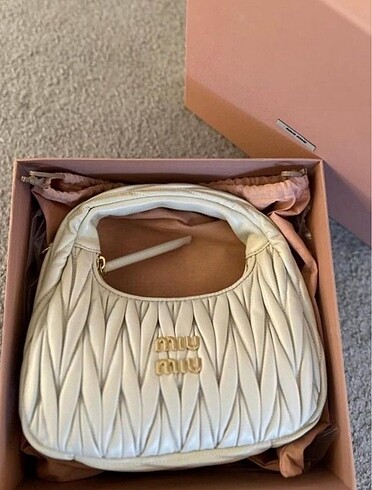  Beden Miu miu Hobo