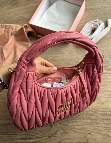 Miu Miu Miu miu çanta