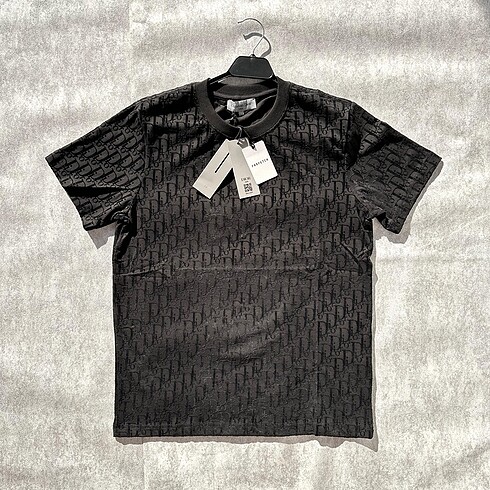 DIOR PREMIUM TSHIRT