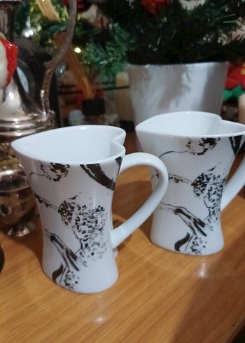 Kalp Şeklinde Kulplu Beyaz Kupa Seti - Görsel 3