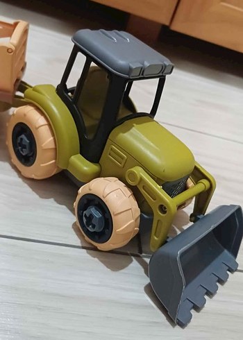 Khaki ve Gri Oyuncak Traktör - Görsel 8