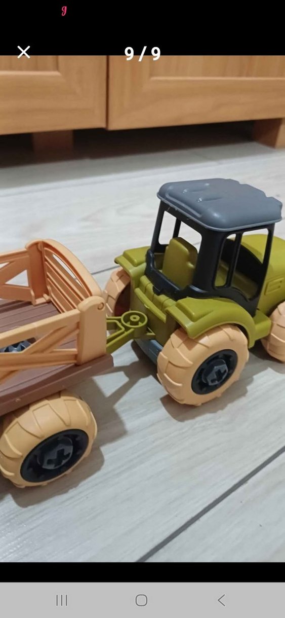 Khaki ve Gri Oyuncak Traktör - Görsel 3