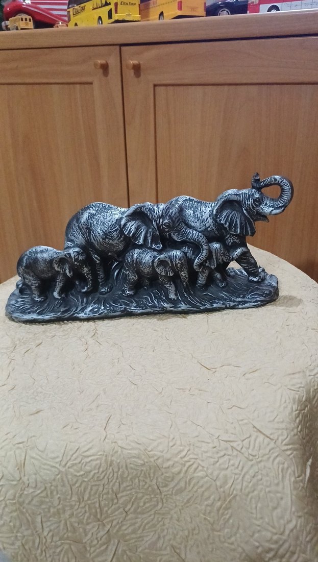 Gri Fil Ailesi Biblosu - Görsel 2