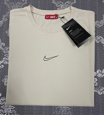 Nike T-Shirt