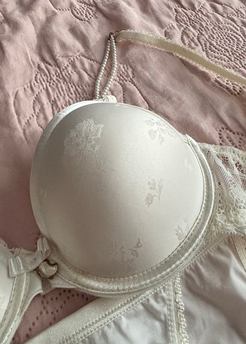 Diğer Beyaz Bohem Parisian Sütyen Takımı