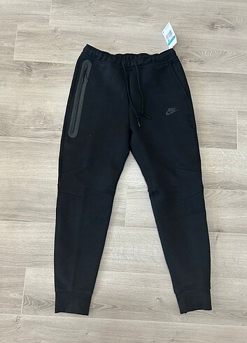 Nike Tech Eşofman Sıfır Etiketli 