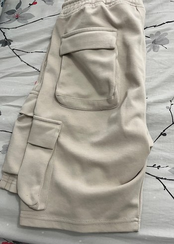 Beyaz Rahat Kesim Kısa Şort - Görsel 7