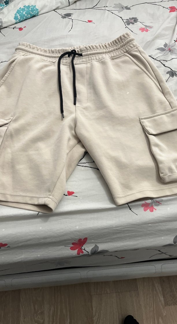 Beyaz Rahat Kesim Kısa Şort - Görsel 2