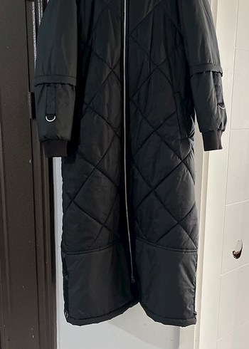 Uzun Siyah Fermuarlı Kadın Kışlık Mont - Görsel 3